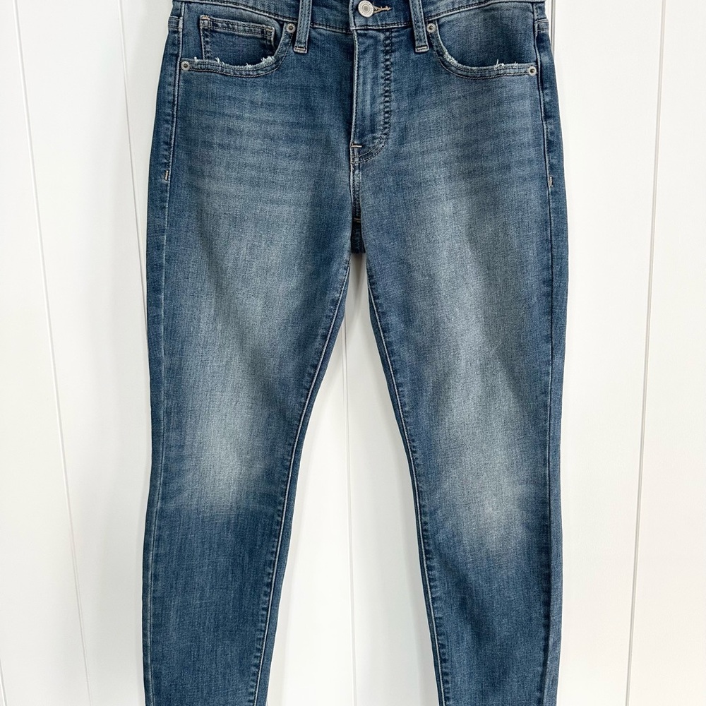 Women’s Lucky Brand Skinny Ankle Blue Jeans With Raw Distressed Hem